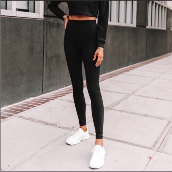 lululemon athletica Pants - Lululemon size 4